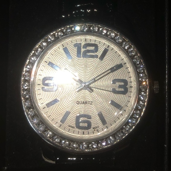 CRYSTAL LEATHER WATCH - Picture 6 of 13